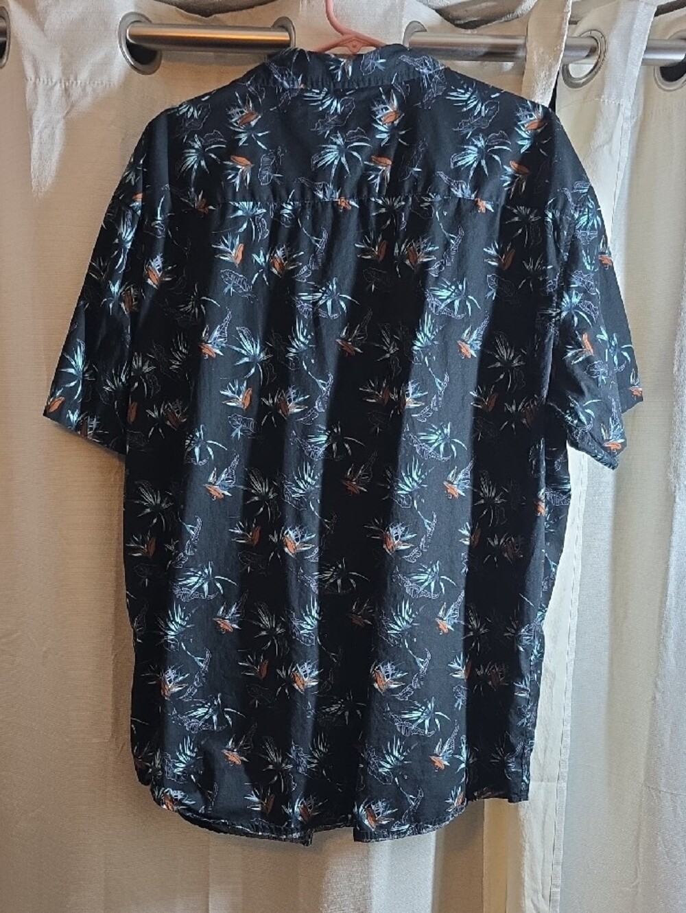Molokai Black Tropical Print Short-Sleeve Button Up Hawaiian Shirt - Picture 4 of 4